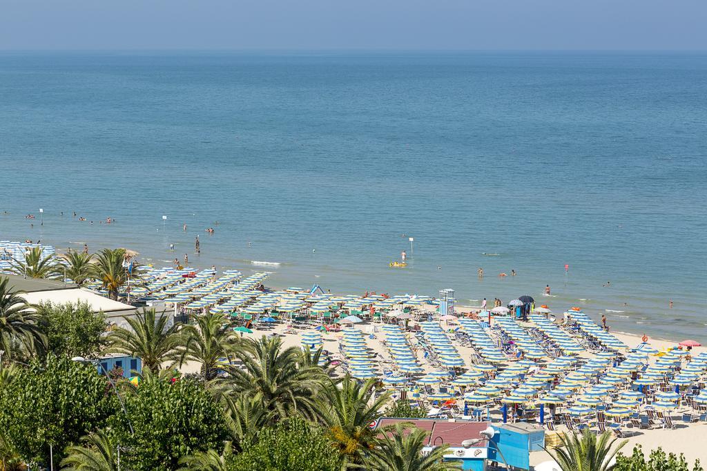 Medi Garden Hotel&Residence Alba Adriatica Eksteriør billede