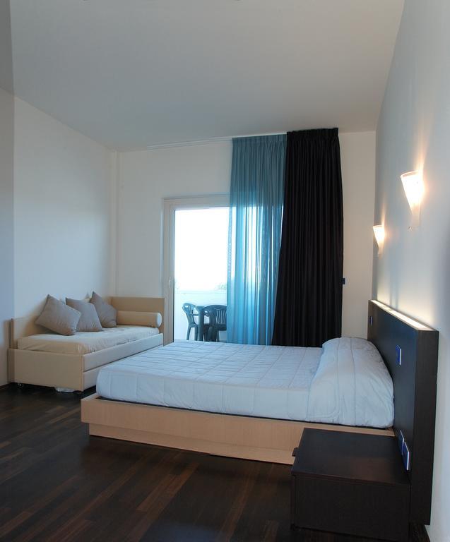 Medi Garden Hotel&Residence Alba Adriatica Eksteriør billede
