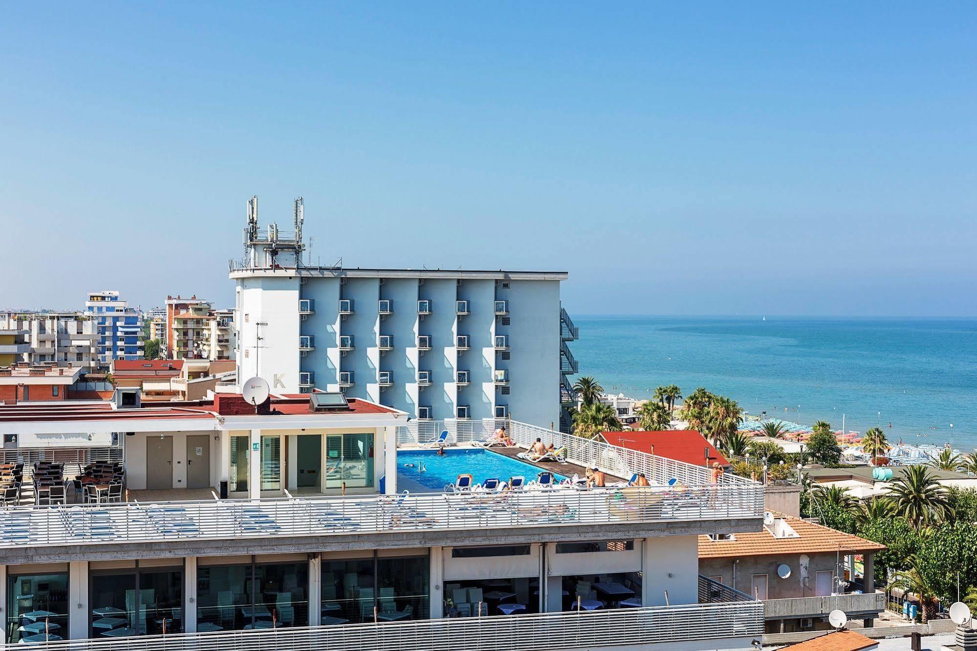 Medi Garden Hotel&Residence Alba Adriatica Eksteriør billede