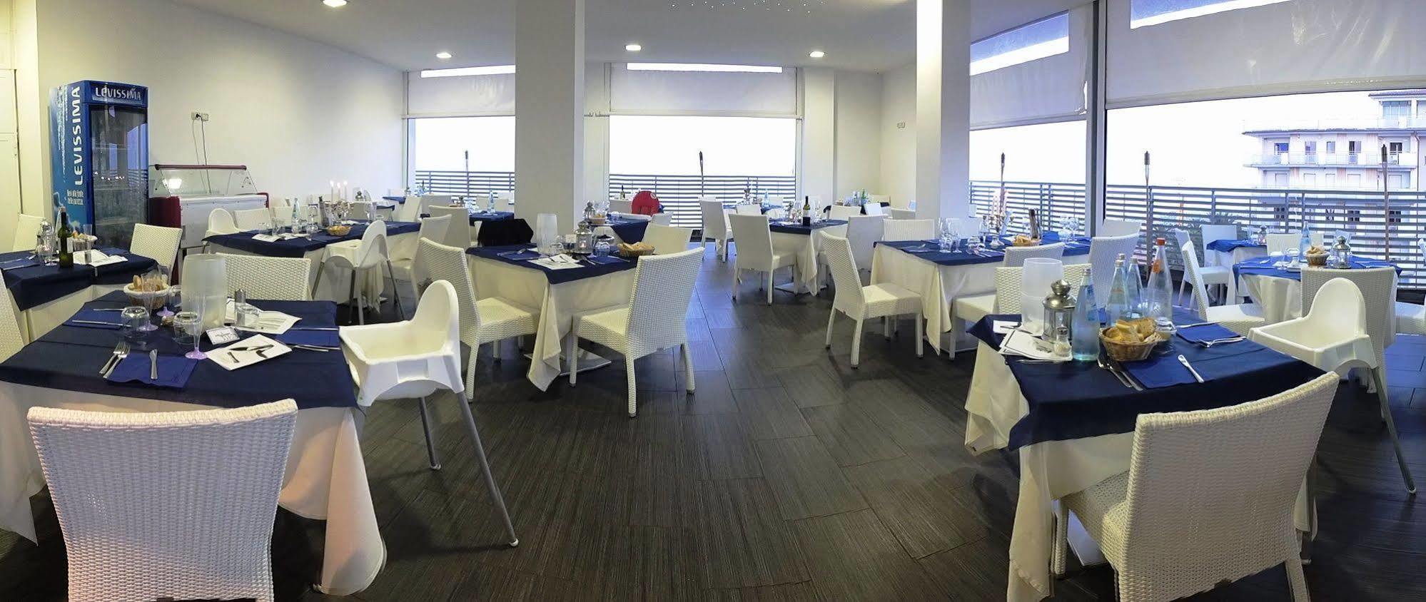 Medi Garden Hotel&Residence Alba Adriatica Eksteriør billede